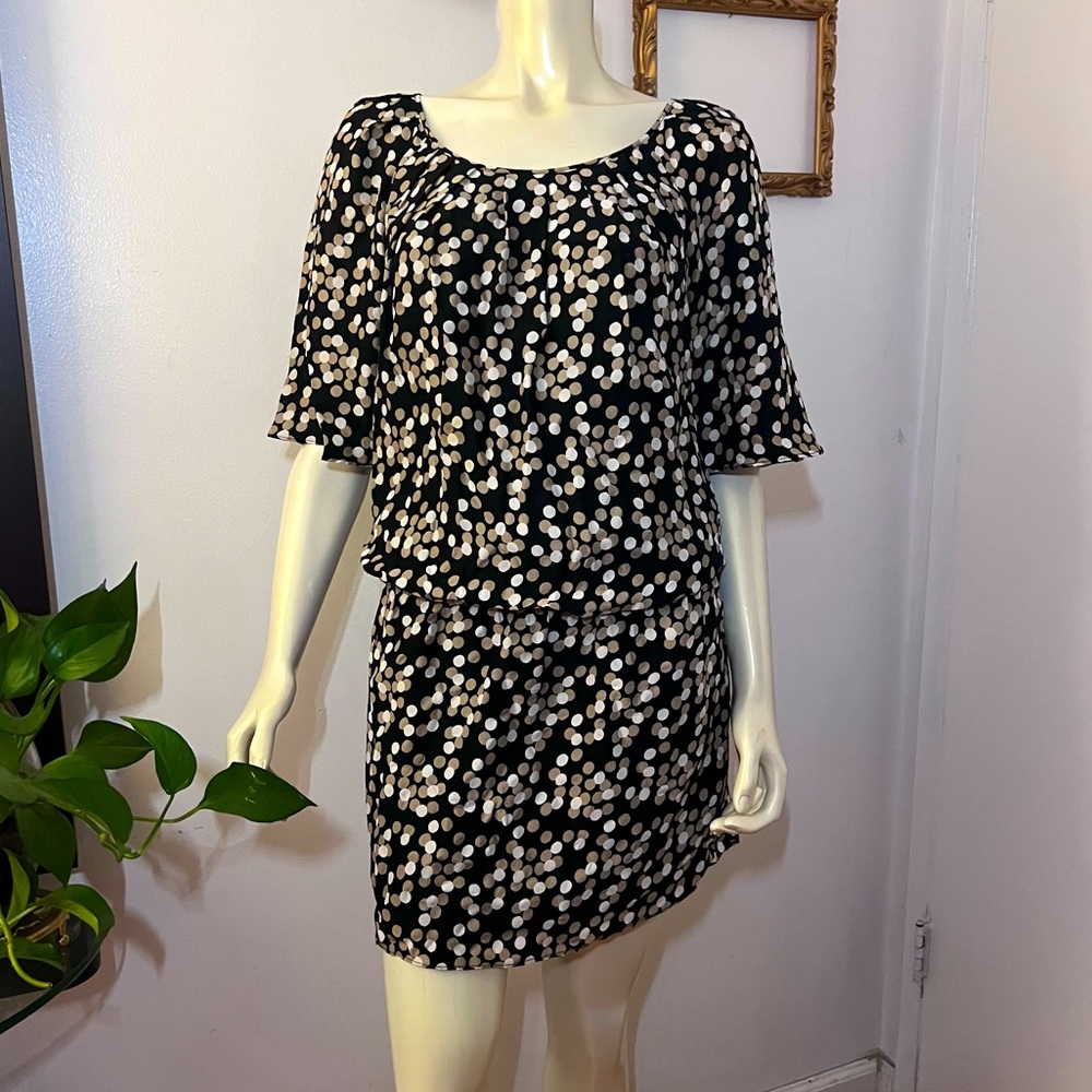 Juicy Couture Size 4 Silk Dress Black Polka Dots Print Short Sleeves Lined silk